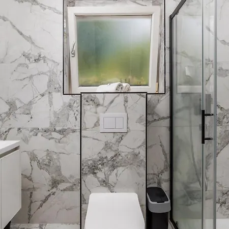 Apartment Lux 3 *